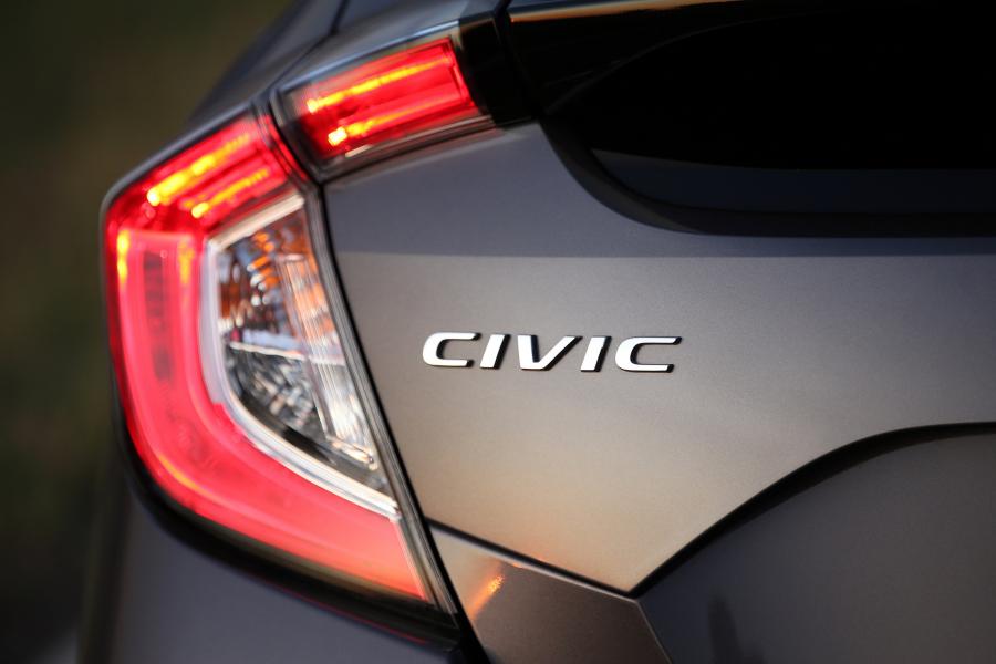 Логотип Honda Civic VTi-S Hatchback (FK) 2020 года  (AU) (фото 9 из 33)